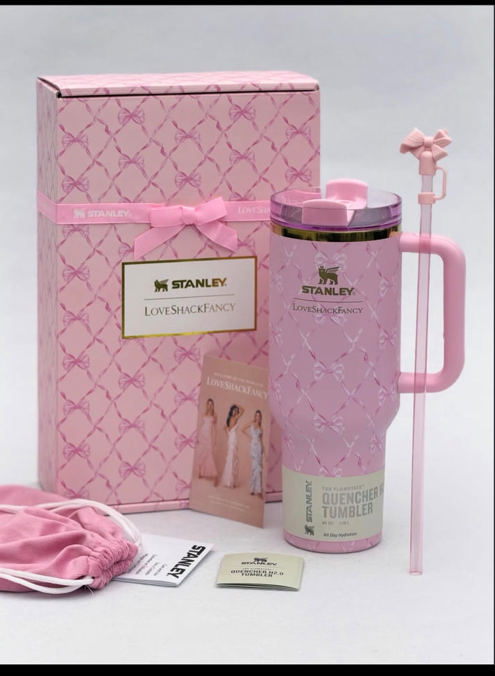 Stanley x LoveShackFancy 40oz Quencher H2.0 FlowState Tumbler – Baby Bow Pink Peppermint