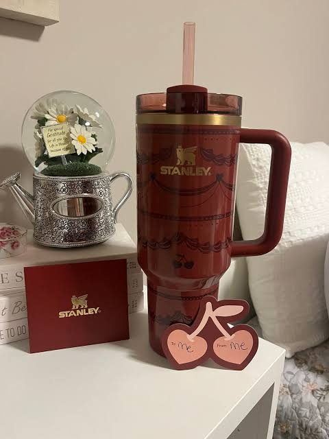 Original Stanley Valentine’s Day Quencher H2.0 FlowState Tumbler 40oz | Limited Edition