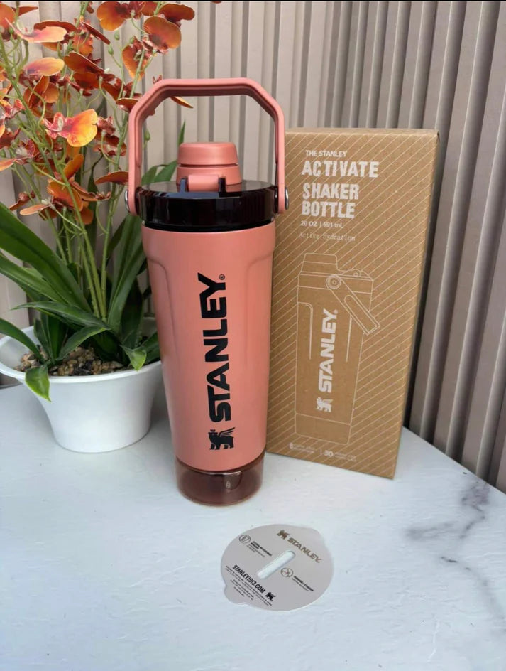 Stanley Activate Shaker 590ml/20oz | Rebel Sport