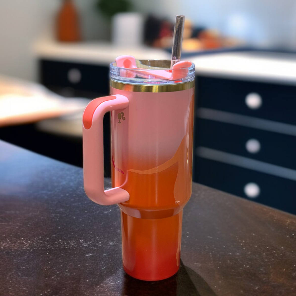 Stanley X Barbie™ Quencher 40 OZ '60s Twist 'N Turn