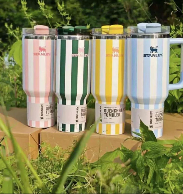 Stanley Quencher Tumbler 40 oz -Cabana Stripes